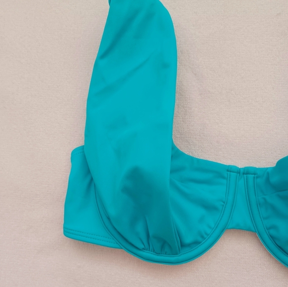 VENUS The Uplift Marilyn Bikini Top, size 34C/32D - Picture 9 of 16